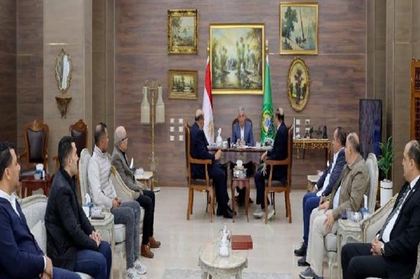 محافظ الإسماعيلية يبحث الاستعدادات للمعسكر التدريبي للووشو كونغ فو 