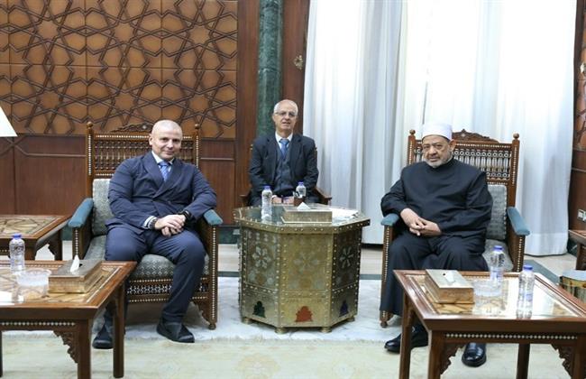 شيخ الأزهر يناقش مع سفير إيطاليا بالقاهرة تطورات الأوضاع في غزة