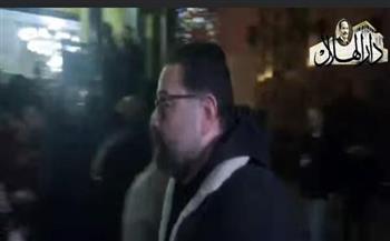 صبري فواز ودنيا سمير غانم وأمير شاهين يقدمون واجب العزاء في الفنانة سمية الالفي