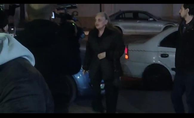 عفاف رشاد تقدم واجب العزاء في الفنانة سمية الألفي