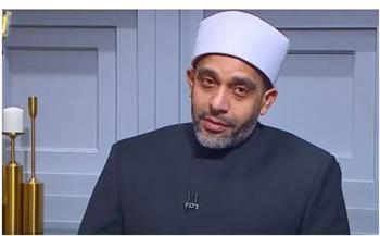 لو لقيت فلوس في الشارع تعمل إيه؟.. أمين الفتوى يُجيب