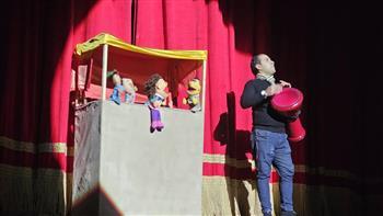 "لعبة وحدوتة" في ثالث ليالي المهرجان الإقليمي لمسرح الطفل بالغربية 