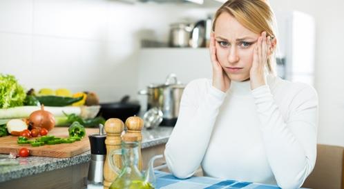 احذر ..  أطعمة تسبّب الصداع النصفي !