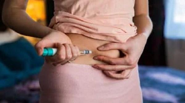 كيف تؤثر عاداتك اليومية على فرص نجاح التلقيح الصناعي؟