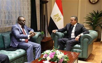 وزير الصحة يناقش مع مدير «Africa CDC» سبل التعاون المشترك