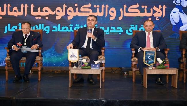 كيف يساهم التحول الرقمي في إعادة تشكيل المنظومة المالية؟ وزير التموين يجيب  