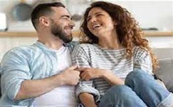  5 تصرفات يومية تقوي حبك لشريكتك وتعمق العلاقة بينكما.. منها الامتنان