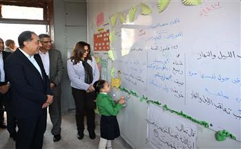 خلال جولته بمحافظة الجيزة.. رئيس الوزراء يزور مدرسة أسكر الابتدائية