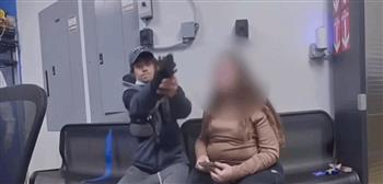 تعطّل مسدس اللص.. ضابط ينجو من الموت بطريقة لا تُصدق (فيديو)