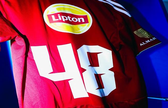 كأس عاصمة مصر.. قمصان الأهلي تزين ملعب المحلة قبل لقاء الغزل