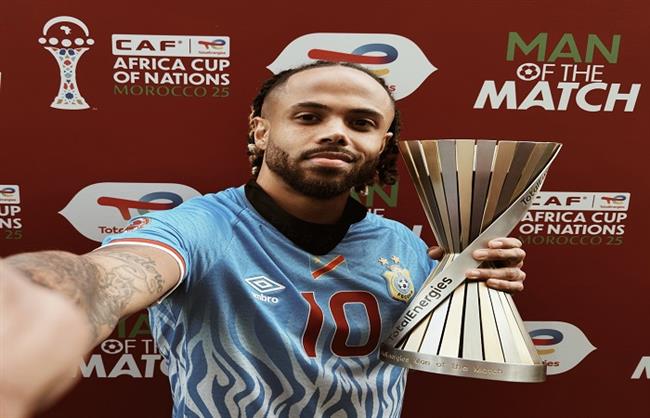 كأس أمم أفريقيا.. بونجوندا يفوز بجائزة رجل مباراة الكونغو أمام بنين  