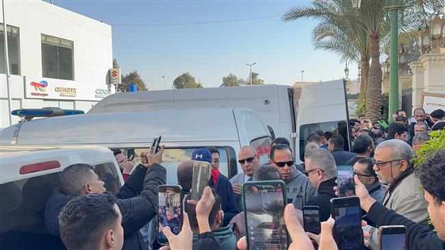 أحمد سعيد عبد الغني يودع الفنان الراحل طارق الأمير في مثواة الأخير