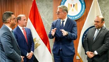 وزير البترول يشهد توقيع اتفاق مع «آتون مايننج» الكندية للبحث عن الذهب