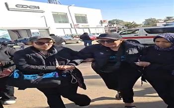 وسط حالة من الانهيار.. لمياء الأمير تودع شقيقها طارق الأمير بمسجد الرحمن الرحيم