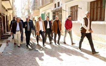 محافظ الشرقية يتفقد أعمال تركيب بلاط الإنترلوك بمنطقة لكوظ وقسم حسن صالح بالزقازيق