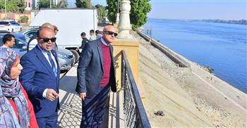 محافظ الأقصر يتفقد تطوير كورنيش أرمنت ويوجه بسرعة تنفيذ حديقة الطفل وقاعة مناسبات مفتوحة