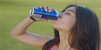 الكويت: حظر مشروبات الطاقة لأقل من 18 عاما.. والإلزام بوضع تحذيرات صحية على العبوة