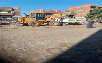 الوحدة المحلية لمركز ومدينة ناصر تكثف جهودها في ملفات النظافة ومواجهة التعديات