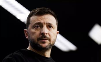 بوليتيكو: زيلينسكي يلمّح لتنازلات إقليمية ضمن خطة السلام