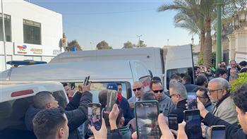 أحمد سعيد عبد الغني يودع الفنان الراحل طارق الأمير في مثواة الأخير