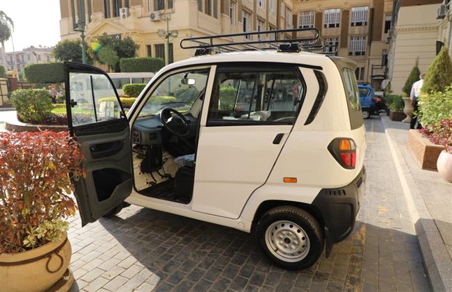 محافظ القاهرة: بدء استبدال التوك توك بسيارات "كيوت" لتطوير منظومة النقل 