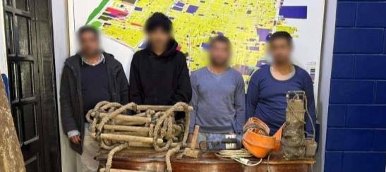 ضبط 4 أشخاص بتهمة التنقيب غير المشروع عن الآثار داخل عقار بالقاهرة