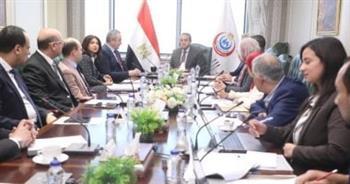 عبدالغفار يترأس اجتماع مجلس إدارة المستشفيات والمعاهد التعليمية لبحث تطوير المنظومة الصحية 