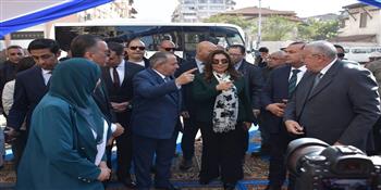 وزيرة التنمية المحلية ومحافظ بورسعيد يتفقدان المرحلة الأولى من كورنيش بورسعيد السياحي