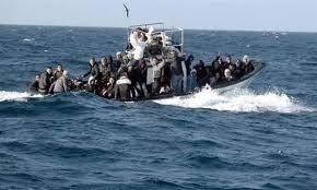 مساعد وزير الخارجية يحيط أسر المتغيبين في ليبيا بتطورات حادث غرق مركب هجرة غير شرعية في طبرق