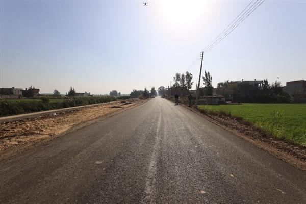 محافظ كفرالشيخ يعلن الانتهاء من أعمال الرصف بطريق نشرت 