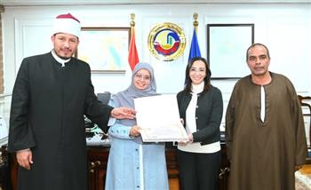  محافظ البحيرة تُكرّم 10 من أبناء المحافظة الفائزين في المسابقة القرآنية العالمية الـ32