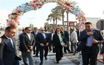 منال عوض تفتتح ميدان "الإسماعيلية" ومجمع المحال التجارية بنادي وشاطئ الفيروز 