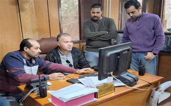 رئيس مياه الفيوم يتابع شكاوى المواطنين على الخط الساخن 125 