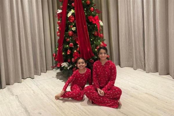 كأس أمم أفريقيا.. محمد صلاح يحتفل مع عائلته بالكريسماس من المغرب 