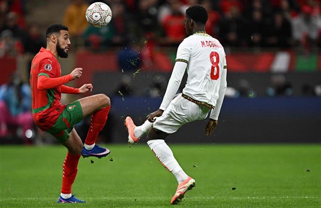 كأس أمم أفريقيا.. نصف ساعة سلبية بين المغرب ومالي والحذر سيد الموقف  