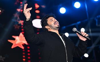 بالصور  .. مصطفى حجاج يواصل تألقه في ويشعل حفله الثاني  بالـ "كريسماس" فى العاصمة الجديدة 