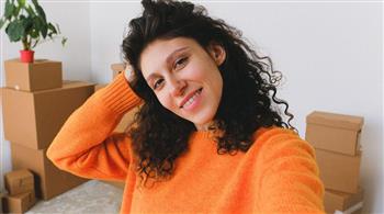 كيف تتوقفين عن التظاهر وخداع نفسك وتعيشين بذاتك الحقيقية؟