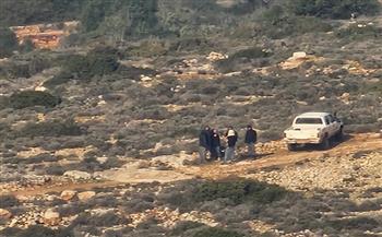 "وفا": إصابة أربعة فلسطينيين والاستيلاء على جرارات زراعية خلال هجوم مستوطنين بمساندة جيش الاحتلال