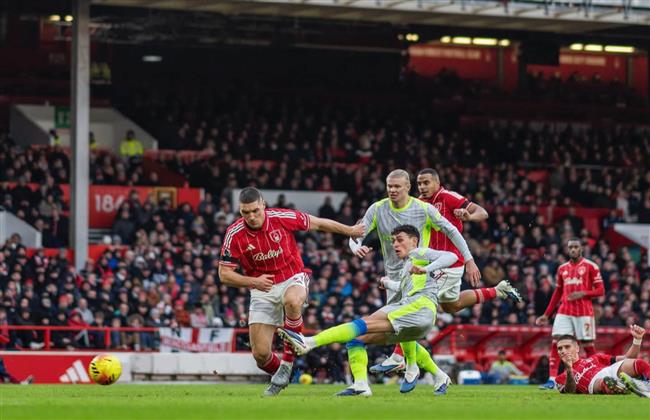 الدوري الإنجليزي.. التعادل السلبي يسيطر على أول 15 دقيقة بين مانشستر سيتي ونوتينجهام 