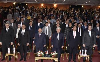 وزير التعليم العالي ومحافظ بورسعيد يشهدان احتفالية "جامعة بورسعيد" بالمركز الثقافي