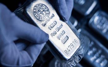 بمكاسب قياسية تتجاوز 170%.. الفضة ترتفع إلى 79 دولارًا في 2025