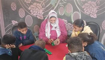 ورشة لتدوير الخامات وصناعة شجرة الكريسماس بقصر ثقافة الجيزة