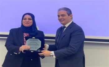 الجامعات الأوروبية في مصر تكرم نقيب الإعلاميين تقديرًا لدوره في ضبط المشهد الإعلامي  