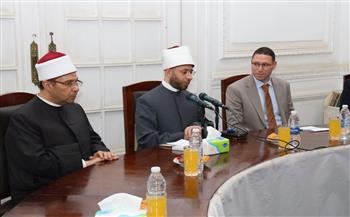 الأوقاف يلتقي وفدًا من باحثي أكاديمية بولغار بجمهورية تتارستان الروسية بالمجلس الأعلى للشئون الإسلامية