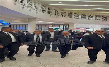 نجوم الفن والسياسة في العرض الخاص لفيلم الملحد.. يتصدرهم عمرو موسى