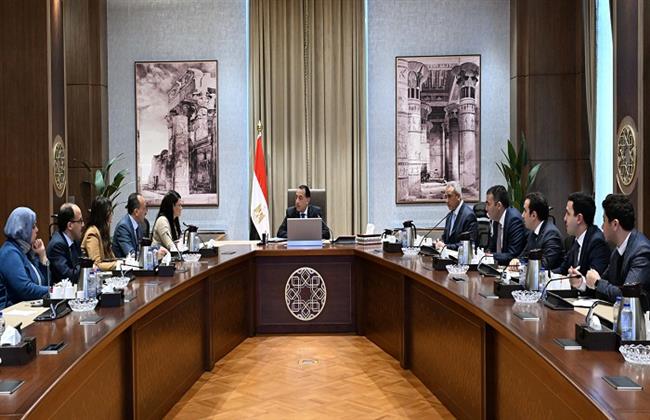 رئيس الوزراء يستعرض مع وزيرة التخطيط نتائج أعمال اللجنة الاستشارية للاقتصاد الرقمي