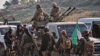 تصعيد مسلح في الساحل السوري.. 4 قتلى وأكثر من 50 مصابًا باللاذقية وطرطوس