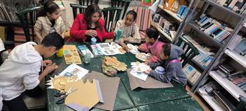 مكتبة الشيخ زايد الثقافية تواصل ورشة «أسس تلوين وتصميم القناع»