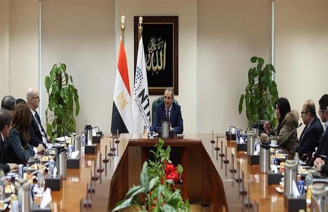 وزير الاتصالات: إنتاج أكثر من 10 ملايين جهاز محمول في 2025