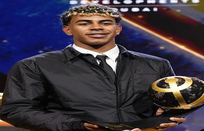 جلوب سوكر.. لامين يامال يفوز بجائزة أفضل مهاجم في العالم